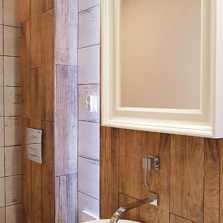 Chopin Street Private Rooms Katoviçe Dış mekan fotoğraf